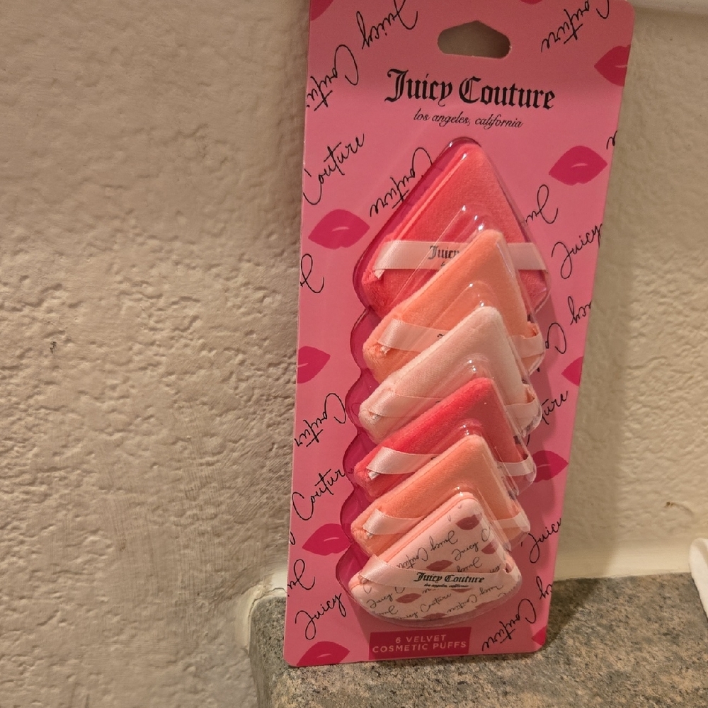 Juicy Couture Pink & Coral Velvet Cosmetic Puffs - Triangle Makeup Sponges